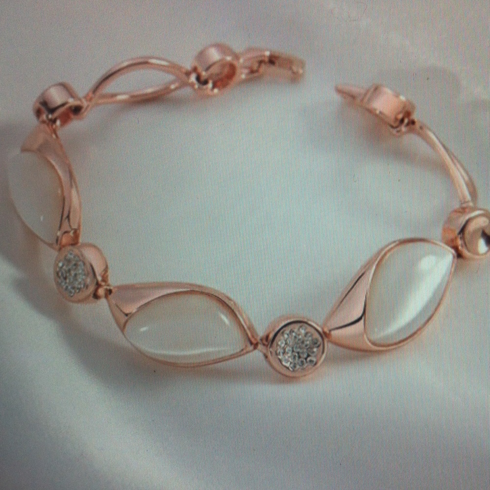 Real Gemma !Cat Eye's Stone Viennois Bracelet.